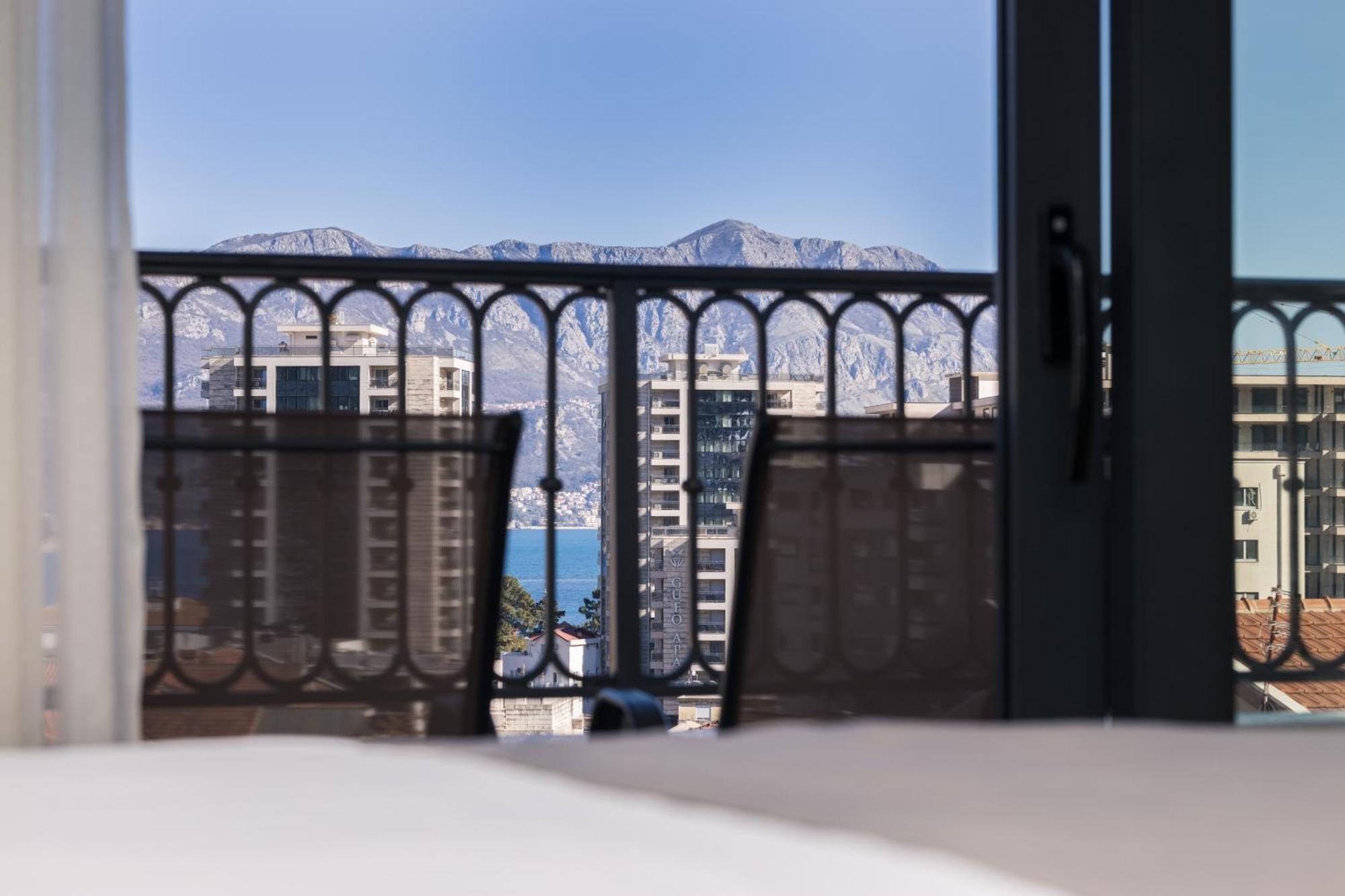 Hotel Pima Budva Exteriör bild
